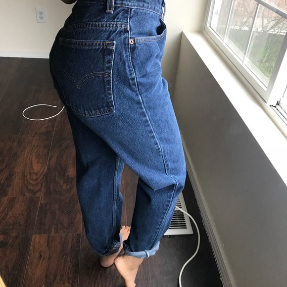 Levi's Denim - Levi’s mom jeans 28”